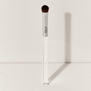 Precision-eyeshadow-brush-idun-minerals