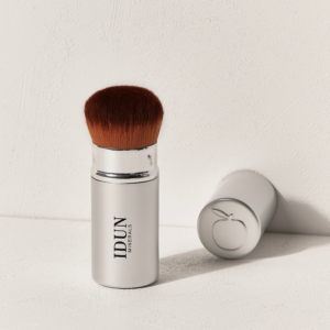 Retractable-kabuki-brush-idun-minerals